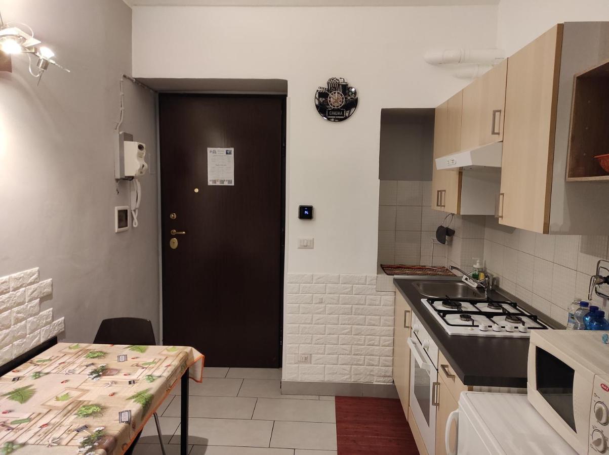 Cinecasa Di Andrea E Cristina Apartment Turin Exterior photo